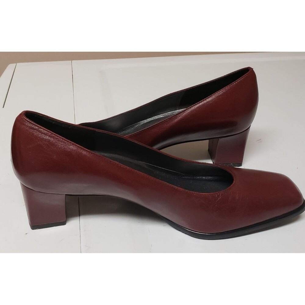 Essentials Burgundy Square Toe Leather Pump Business Casual Padded Sz 9.5 PO-Exc